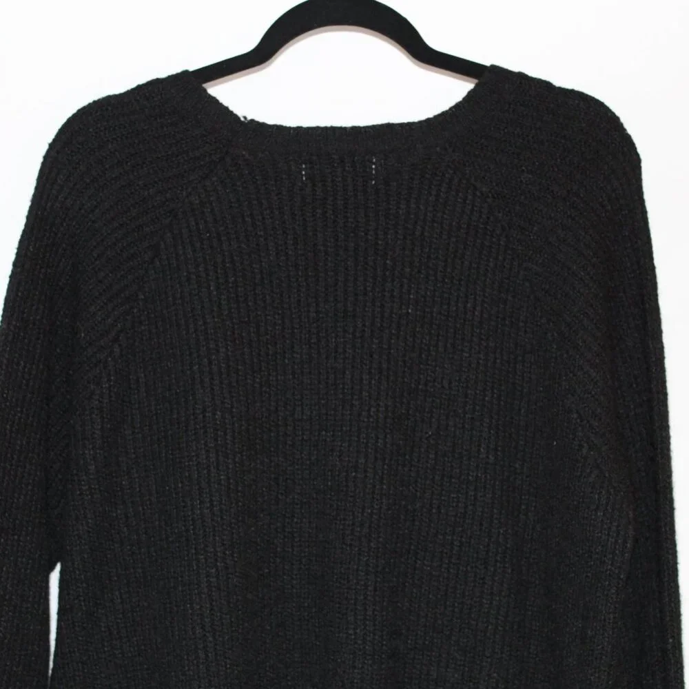 Old Navy black textured knit crew neck long-sleeve ribbed cuff and hem sweater L - Picture 6 of 7